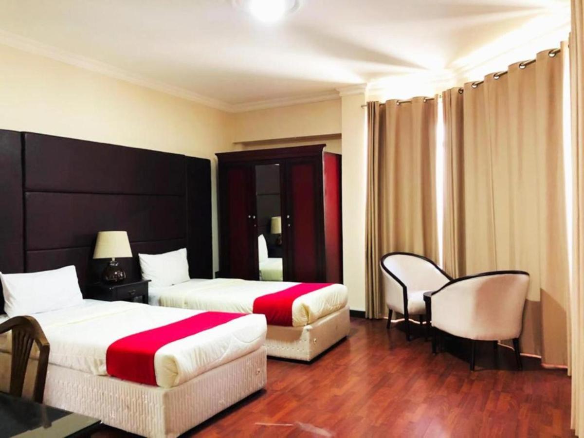 Majestic Hotel Manama Exterior photo
